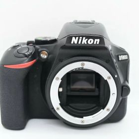 【全品ポイント10倍！】【期間限定セール】ニコン Nikon デジタル一眼レフ ダブルズームキット APS-C D5600 【中古】