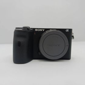 【展示商品】 ソニー SONY ミラーレス一眼カメラ α6600 高倍率ズームレンズキット ILCE-6600M