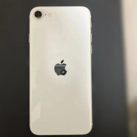 iPhone SE3 64GB スターライト バッテリー75%