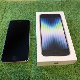 Apple iPhone SE (第3世代) 128GB スターライト本体