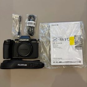 【美品】FUJIFILM X-S10 デジタルカメラ 本体セット