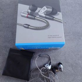 IE 200 Silver Edition イヤホン