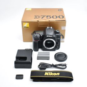 B#11328 Nikon デジタル一眼レフカメラ D7500 ボディ ブラック