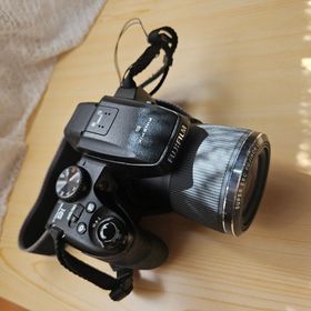 フジフイルム(富士フイルム)のFujifilm FinePix S9800 デジタルカメラ 電池式(コンパクトデジタルカメラ)