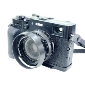 FUJIFILM 富士フイルム X100VI コンパクトデジタルカメラ ブラック 動作確認済み ストラップ付属 【中古】 22601R1