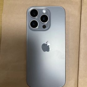 iPhone 15 Pro ナチュラルチタニウム 128GB SIMフリー
