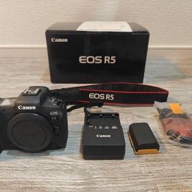Canon EOS R5 本体と付属品