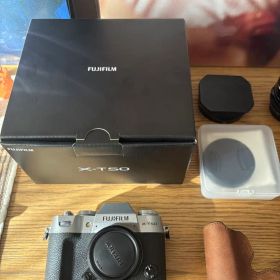 FUJIFILM (富士フィルム) X-T50 シルバー レンズ・保証書付き