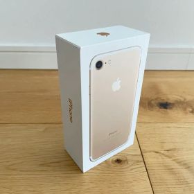 Apple iPhone 7 32GB ＊箱付き