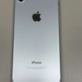 ほぼ新品 電池100% SIMフリー iPhone7 32GB シルバー