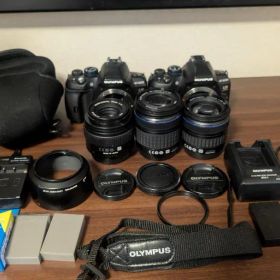 期間限定値下げ OLYMPUS E-620 2台と単焦点レンズ＋レンズ2個