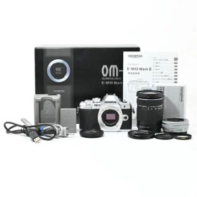 ＜並品＞ OLYMPUS OM-D E-M10 MarkIII EZダブルズームキット シルバー｜シャッター数4189枚｜コンパクト軽量ミラーレス｜手ブレ補正搭載｜動作快調