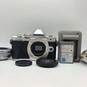 【極美】OLYMPUS OM-D E-M10 Mark iii ボディ シルバー