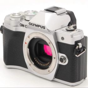オリンパスの人気シリーズ❣️OLYMPUS OM-D E-M10 mark iii
