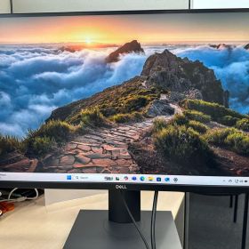 DELL U2719D デジタルハイエンド 27インチ モニター