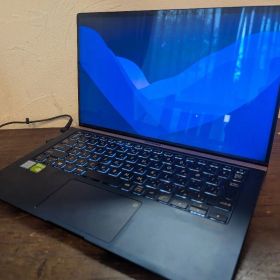 ASUS ZenBook 14／win11／Core i7／16gb