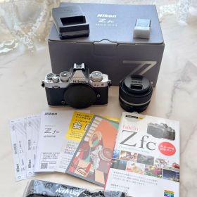 【極美品/289枚】Nikon Zfc 28mm 単焦点キット 撮影ガイド本付き