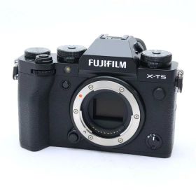 【中古】 《美品》 FUJIFILM X-T5 ボディ ブラック [ デジタルカメラ ]