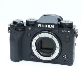 【中古】 《美品》 FUJIFILM X-T5 ボディ ブラック [ デジタルカメラ ]