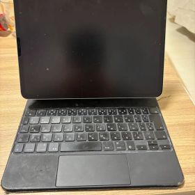 【最終値】iPad Pro 11インチ シルバー 本体 + キーボード+ペンシル
