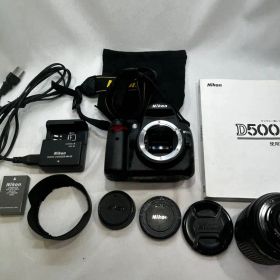 Nikon D5000 デジタル一眼レフカメラ 本体と付属品