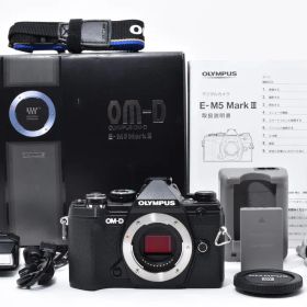 ■ほぼ新品■ オリンパス OM-D E-M5 Mark III #C866