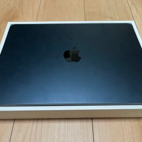 MacBookAirM2 13インチ2022 512GB【キーボード凹み動作可】
