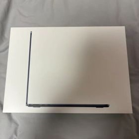 美品 MacBook Air M2 13.6インチ8GB 256GBミッドナイト