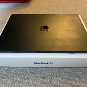 M2 MacBook Air 13インチ(2022)
