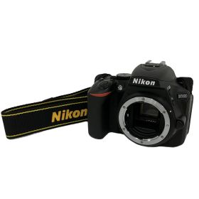 NIKON ニコン D5600 ボディ デジタルカメラ 中古 良好 B11008564