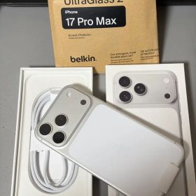 極美品 iPhone 17 Pro Max 256GB シルバー SIMフリー