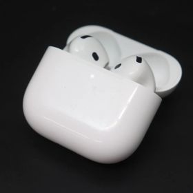 ITA80Q9UJ8WC Apple アップル AirPods 4 エアポッズ 第4世代 MXP63J/A 本体のみ ワイヤレスイヤホン ホワイト