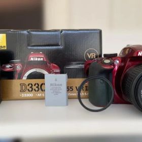 【美品】Nikon D3300 18-55 VR II レンスキット（レッド）