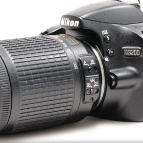 Nikon D3200 デジタル一眼レフカメラ