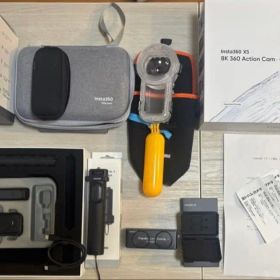 アクションカメラ insta360 X5エッセンシャルキット その他1式