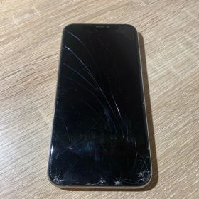 8781 iPhone 11 Pro 64GB シルバー ジャンク品