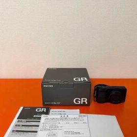 【超美品】RICOH gr3x hdfメーカー3年保証 フィルム貼り付け済