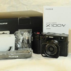 【シャッター回数5,600回】FUJIFILM X100V ＋フード等のおまけ付
