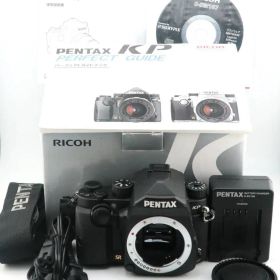 ★極上美品★ショット数142回★ペンタックス PENTAX KP ボディ ブラック 元箱・充電器・説明書・ストラップ付★ I0358＃4558