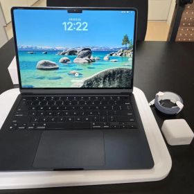 【16GB/US配列】M3 MacBook Air 13型 ミッドナイト