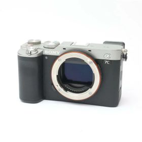 【中古】 《並品》 SONY α7C ボディ ILCE-7C シルバー【SDスロット遮光マスクホットシューバネビューファインダーユニットコントロールホイールスイッチ前面外装カバー背面外装カバー部品交換/各部点検済】 [ デジタルカメラ ]