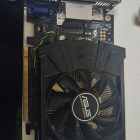 ASUS製 GeForce GTX 750 Ti のグラフィックボード