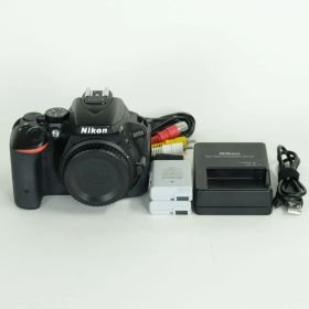 [美品 | シャッター数24,950回｜バッテリー2個付] Nikon D5500 | Nikon Fマウント