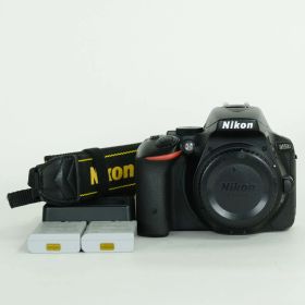 [美品 | シャッター数16,460回｜バッテリー2個付] Nikon D5500 | Nikon Fマウント