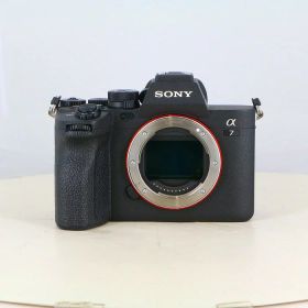 【中古】 (ソニー) SONY α7IV (ILCE-7M4) ボディ【中古カメラ デジタル一眼】 ランク：AB