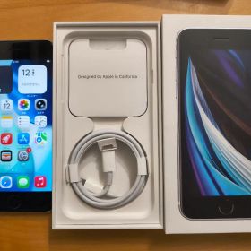 Apple iPhone SE2 64GB 外箱 ケーブル付き