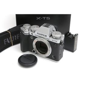 【全額返金保証】美品｜富士フイルム FUJIFILM X-T5 ボディ [シルバー]（センサー清掃済み） CA01-B5022-2S2