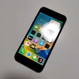 【Apple iPhone 8 64GB SIMフリー 美品 バッテリー81%】