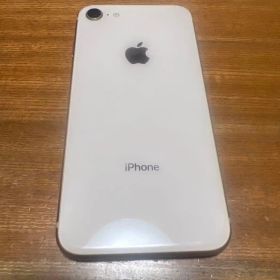 Apple iPhone 8 64GB バッテリー100%