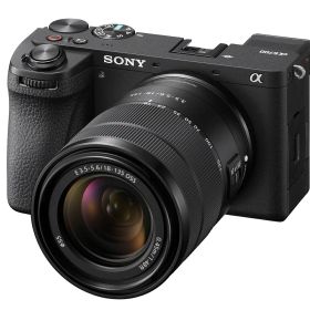 【新品】ソニー SONY α6700 高倍率ズームレンズキット [ILCE-6700M] (ボディ＋ 交換レンズ「E 18-135mm F3.5-5.6 OSS [SEL18135]」)